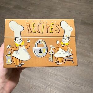 Vintage Stylecraft Recipe Box Made in the USA Chef design with gold accents
